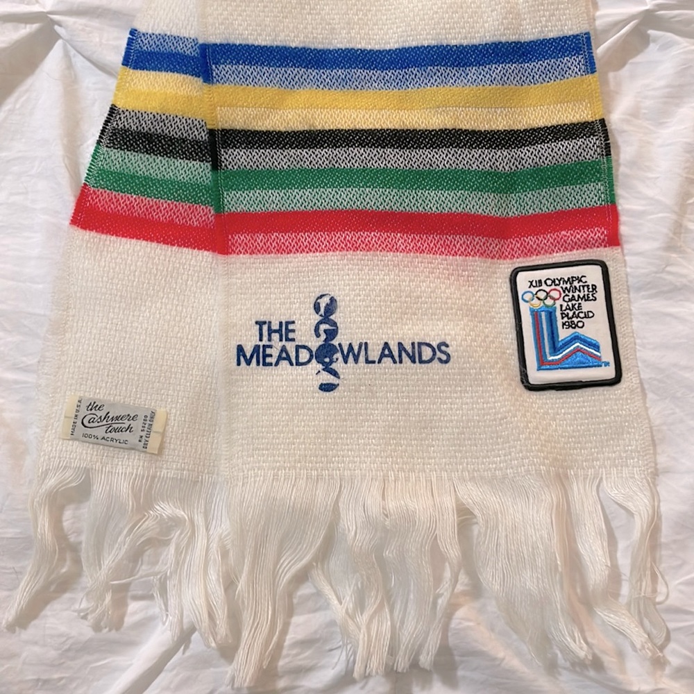 100% ACRYLIC SCARF